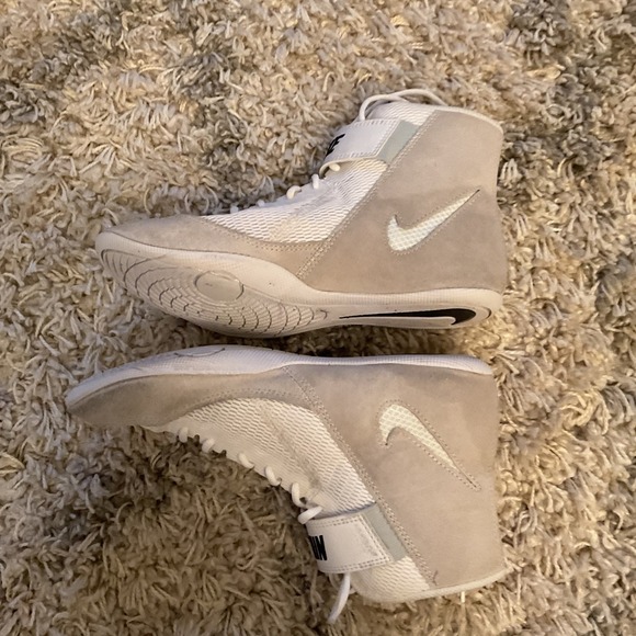 Nike Speedsweep VIII GS Wrestling Shoes White Black Photon Dust Size 5Y